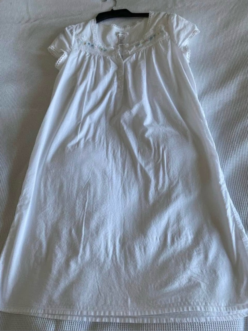 White 100% Cotton Nightgown with Eyelet Trim